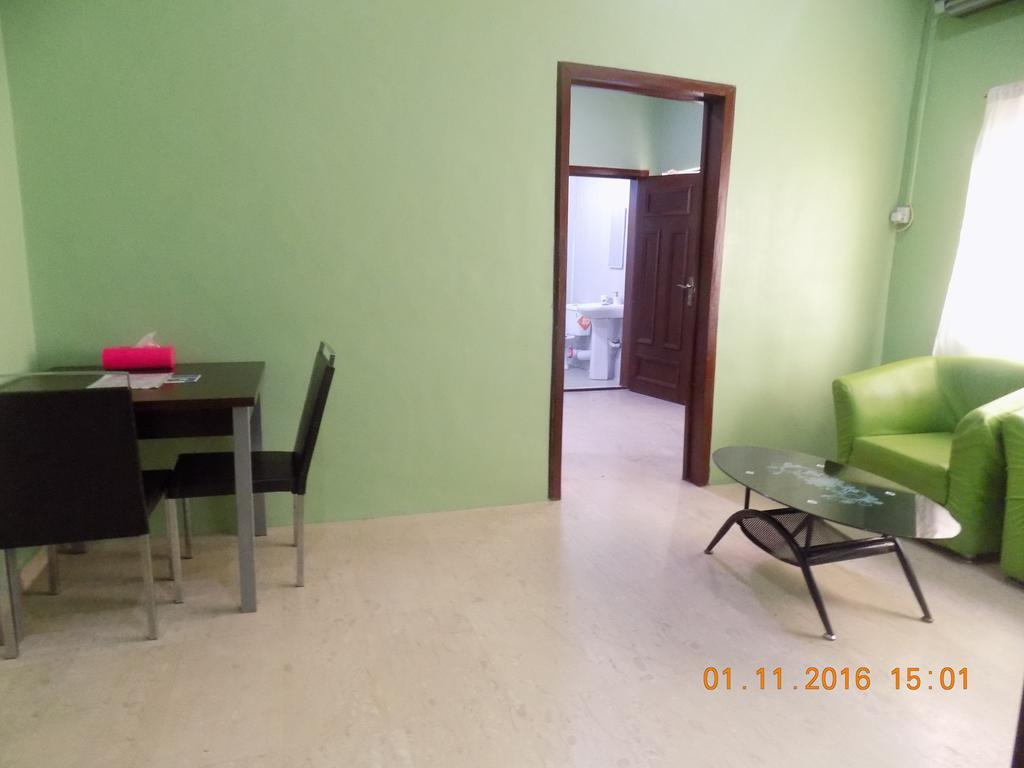 Posh Apartments And Hotel Ikeja Exterior foto